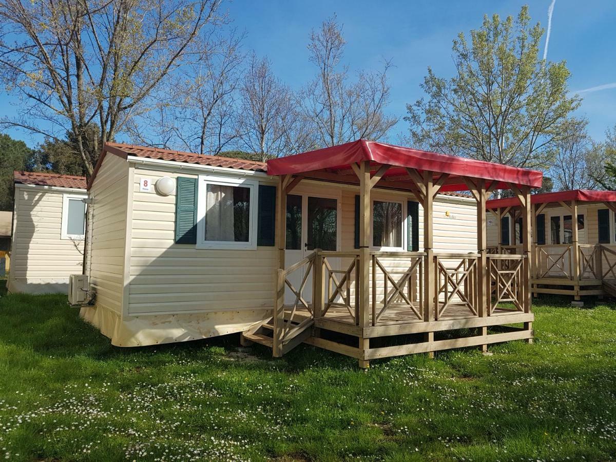 פאז'אנה Victoria Mobilehome Bi Village מראה חיצוני תמונה